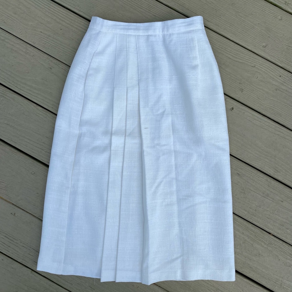 VTG ROBERTO DE ROMA Cream color midi skirt with pleats, pockets on side, Size: 8